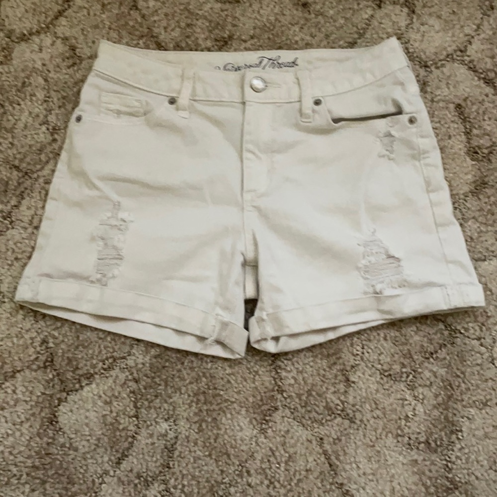 Universal Threads white shorts